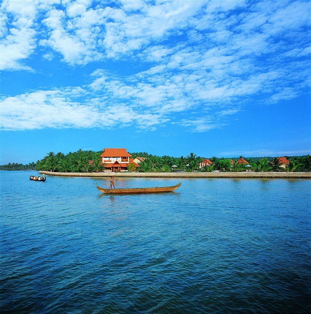Aquasserenne Kollam Buitenkant foto
