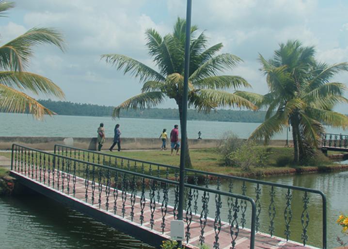 Aquasserenne Kollam Buitenkant foto
